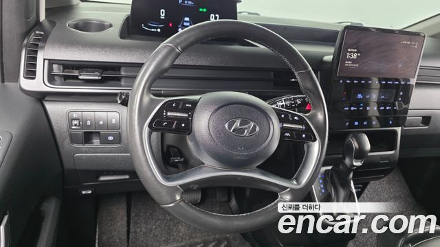 Hyundai Staria 2023 — photo 19