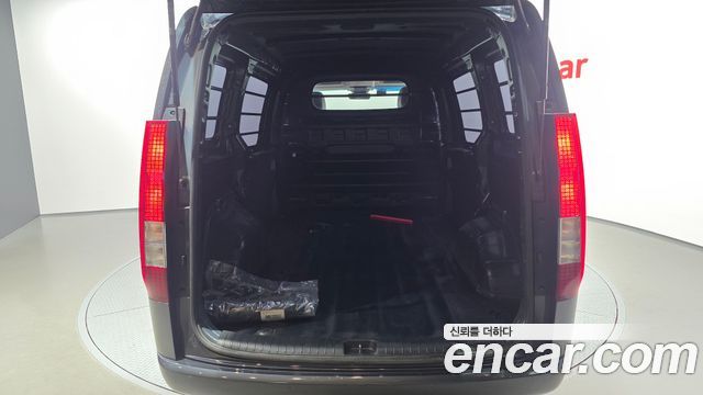 Hyundai Staria 2023 — photo 26
