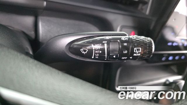 Hyundai Staria 2023 — photo 28