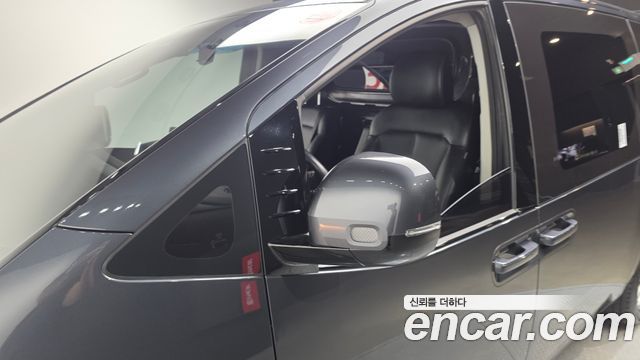 Hyundai Staria 2023 — photo 36