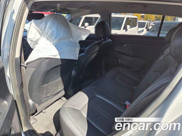 Kia Sportage 2011 — photo 8