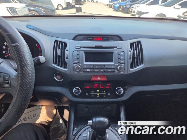 Kia Sportage 2011 — photo 12
