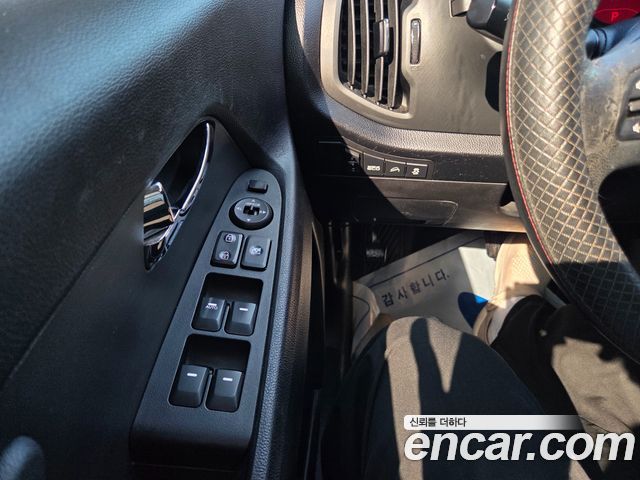 Kia Sportage 2011 — photo 14