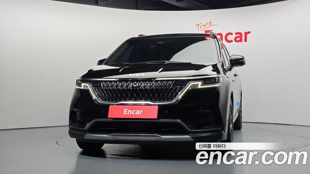 Kia Canival 2023 — photo 3