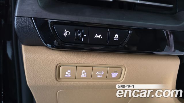 Kia Canival 2023 — photo 18