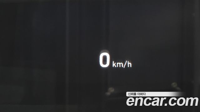 Genesis G80 2019 — photo 20