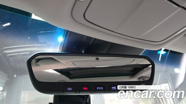 Genesis G80 2019 — photo 23