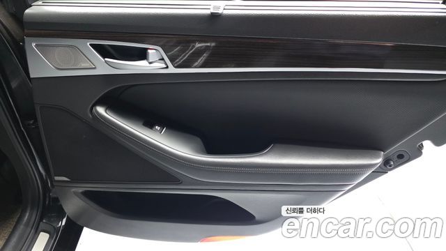 Genesis G80 2019 — photo 15