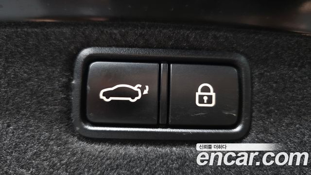 Genesis G80 2019 — photo 35