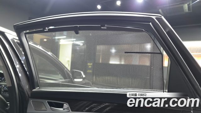 Genesis G80 2019 — photo 38