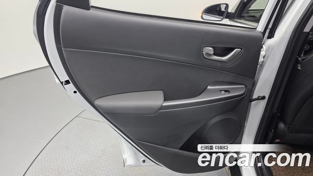 Hyundai Kona 2018 — photo 15