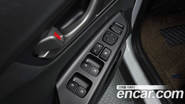 Hyundai Kona 2018 — photo 28