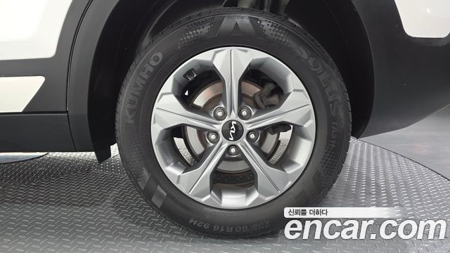 Kia Seltos 2023 — photo 7