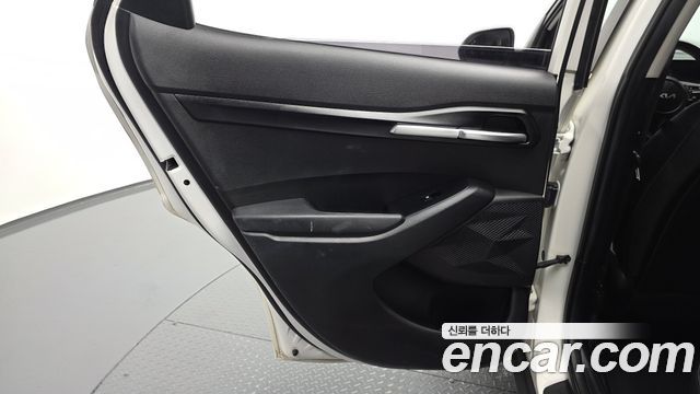 Kia Seltos 2023 — photo 15