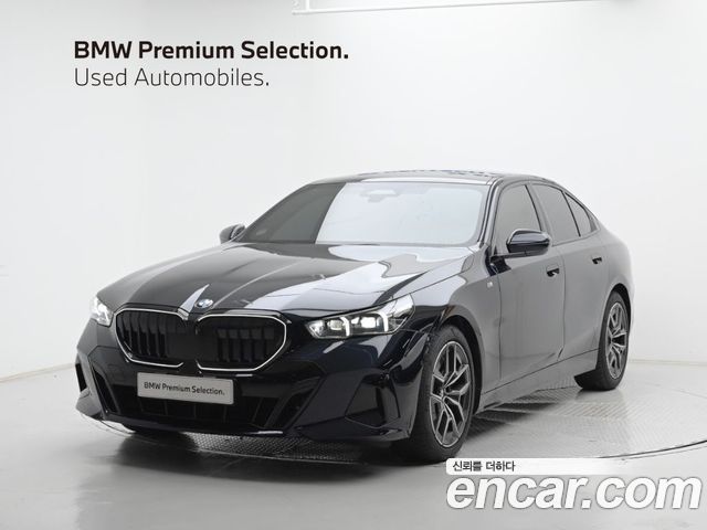 BMW 5-Series 2025 — photo 1