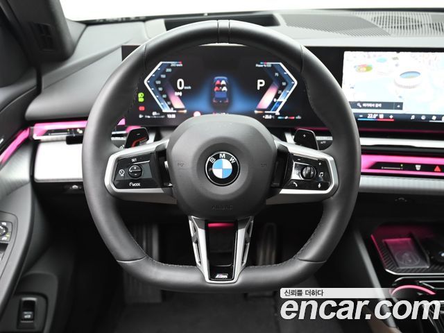 BMW 5-Series 2025 — photo 13