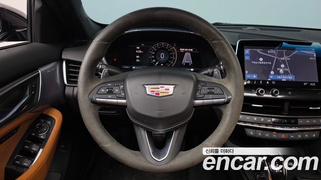 Cadillac CT5 2021 — photo 19