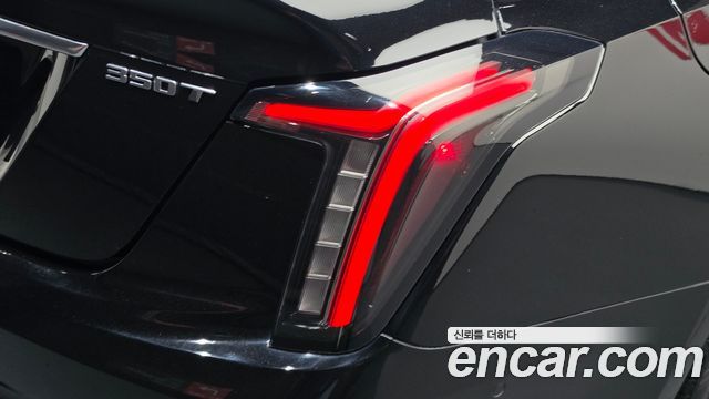 Cadillac CT5 2021 — photo 9