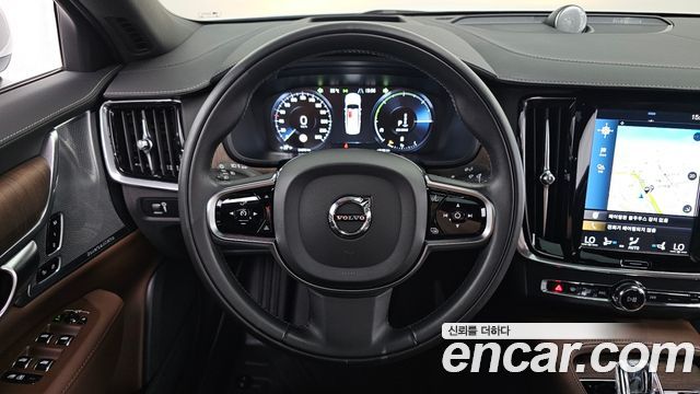 Volvo S90 2021 — photo 18
