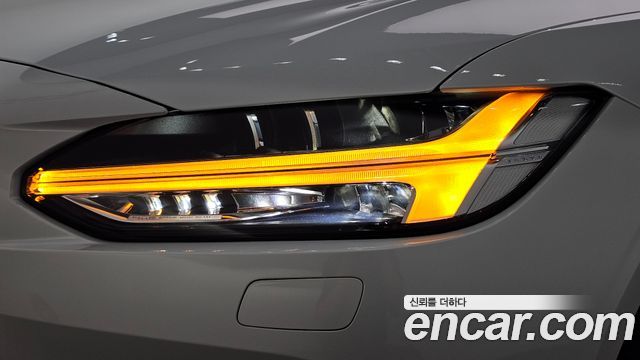 Volvo S90 2021 — photo 8