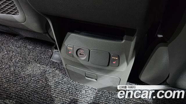 Kia Canival 2020 — photo 24
