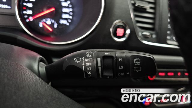 Kia Canival 2020 — photo 28