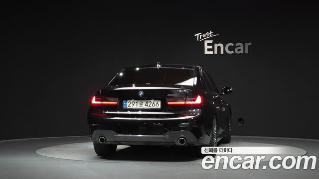 BMW 3-Series 2021 — photo 4