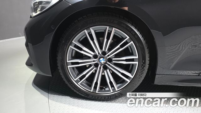 BMW 3-Series 2021 — photo 5