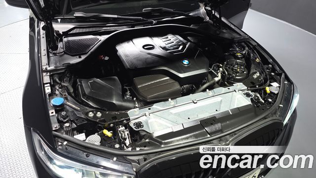BMW 3-Series 2021 — photo 6