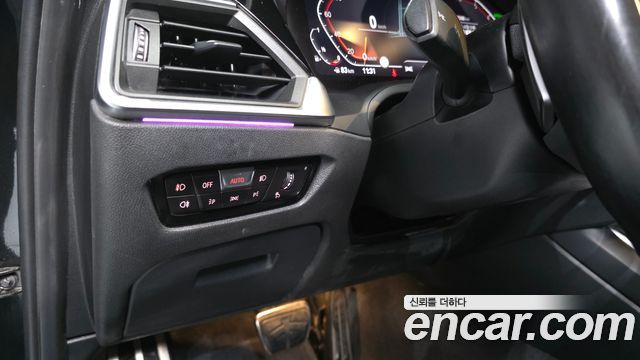 BMW 3-Series 2021 — photo 27