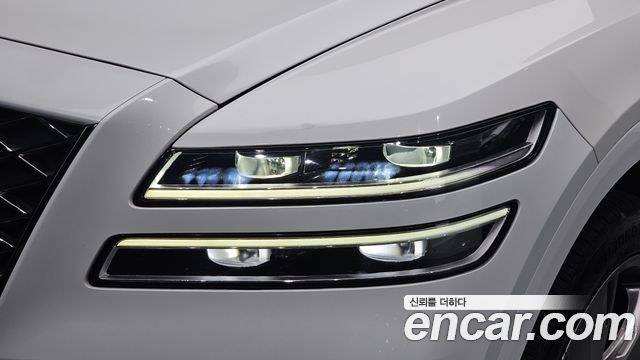 Genesis GV80 2021 — photo 8
