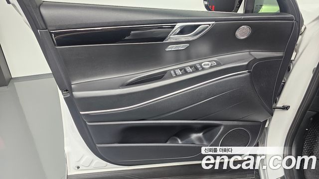 Genesis GV80 2021 — photo 14