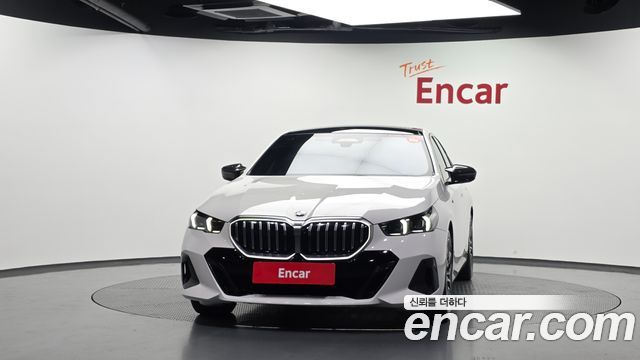 BMW 5-Series 2024 — photo 3