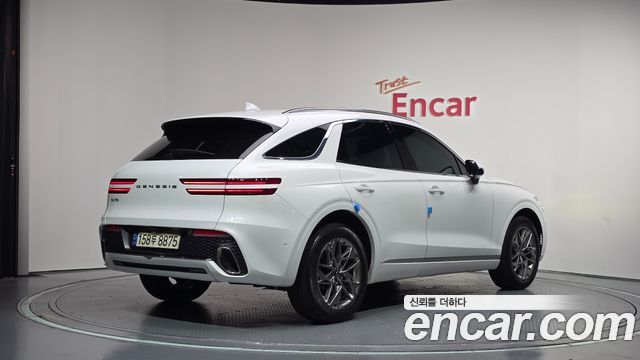 Genesis GV70 2021 — photo 2