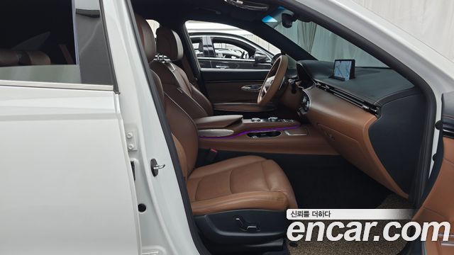 Genesis GV70 2021 — photo 17