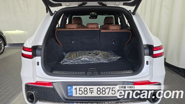 Genesis GV70 2021 — photo 26