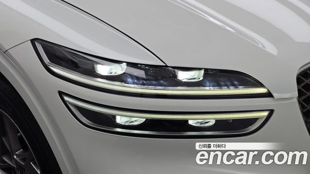 Genesis GV70 2021 — photo 8