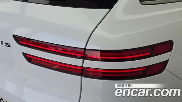 Genesis GV70 2021 — photo 9