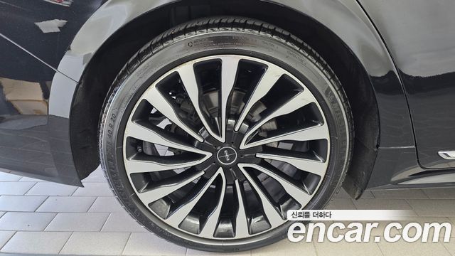 Lincoln Continental 2019 — photo 5