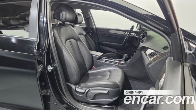 Hyundai Sonata 2015 — photo 16