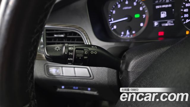Hyundai Sonata 2015 — photo 30