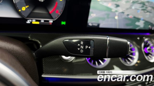 Mercedes-Benz CLS-Class 2020 — photo 9