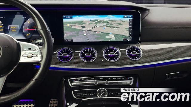 Mercedes-Benz CLS-Class 2020 — photo 14