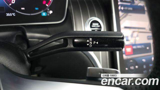 Mercedes-Benz GLC-Class 2024 — photo 12