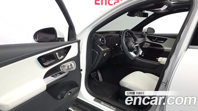 Mercedes-Benz GLC-Class 2024 — photo 13
