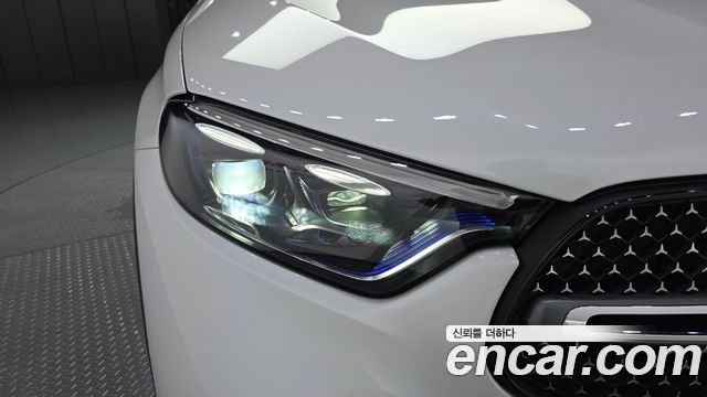 Mercedes-Benz GLC-Class 2024 — photo 8