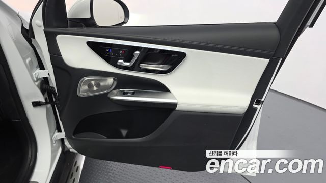 Mercedes-Benz GLC-Class 2024 — photo 14