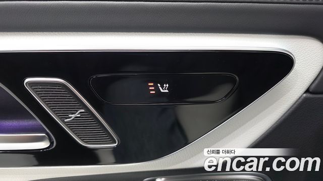 Mercedes-Benz GLC-Class 2024 — photo 27