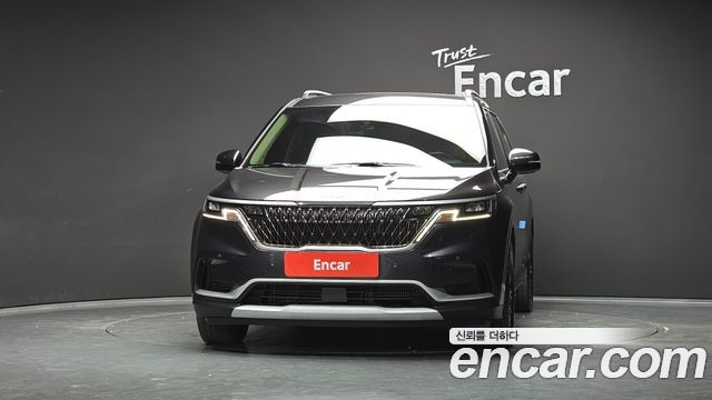 Kia Canival 2022 — photo 3