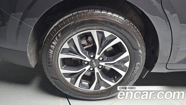 Kia Canival 2022 — photo 5